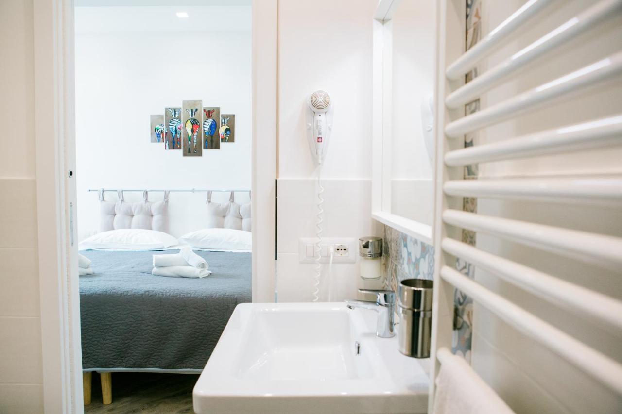 Kennedy 54 Hotel Alghero Bagian luar foto